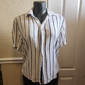 Zara button-down shirt size M